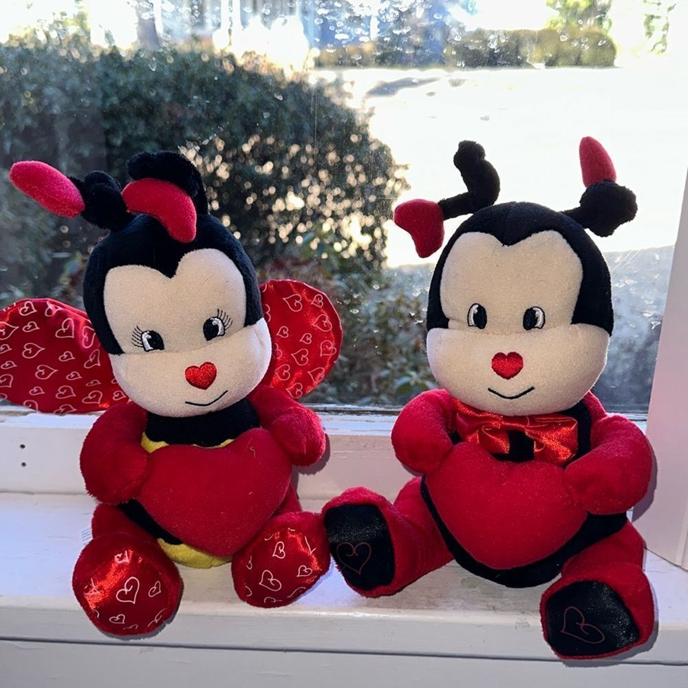 2007 Avon “Betsy” & “Bugsy” You’re My Little Love Bug Plush Valentine’s Day